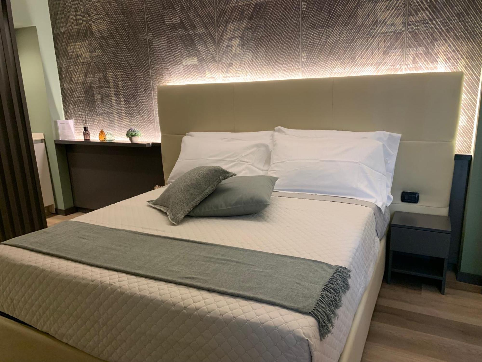 Casa Vacanze Clorofilla Bergamo Bagian luar foto